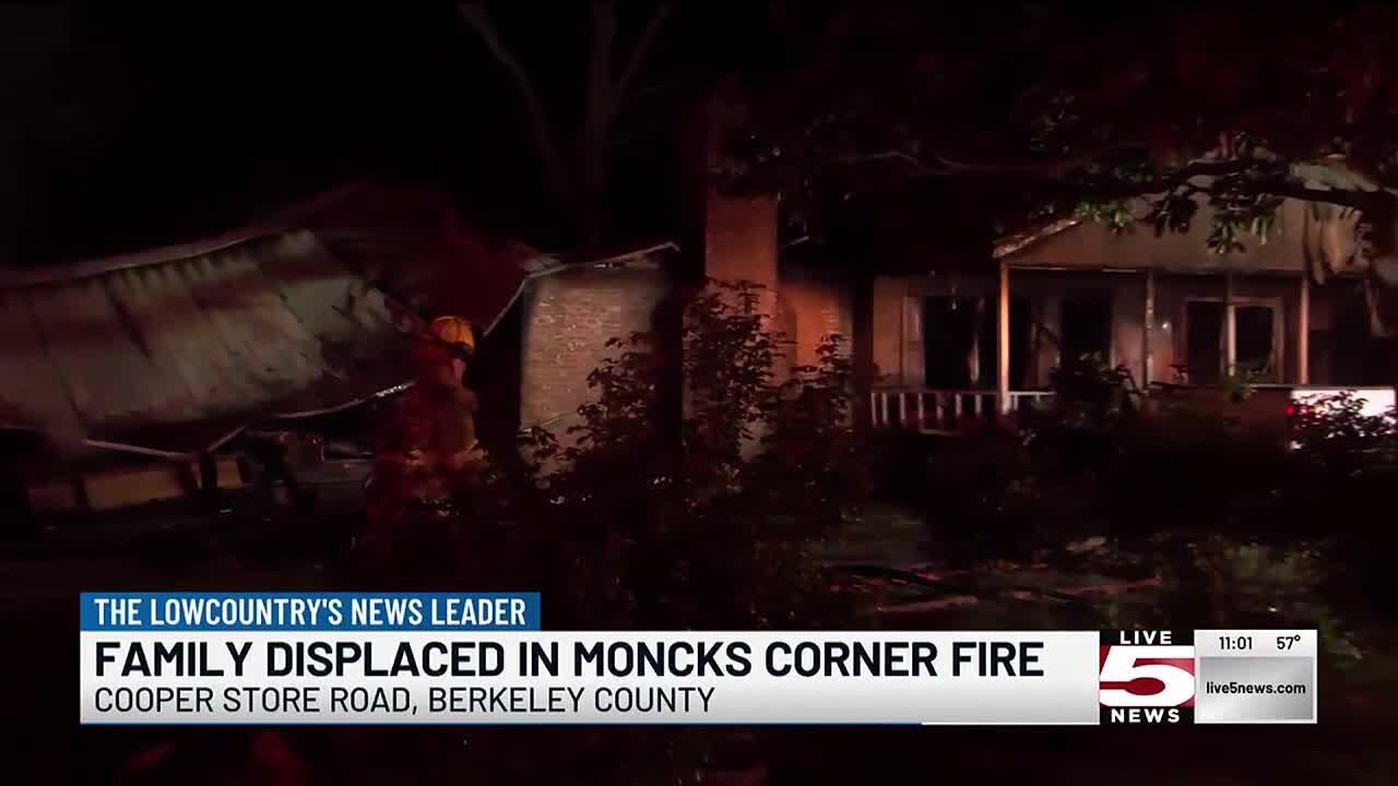 VIDEO: Family displaced in Moncks Corner house fire