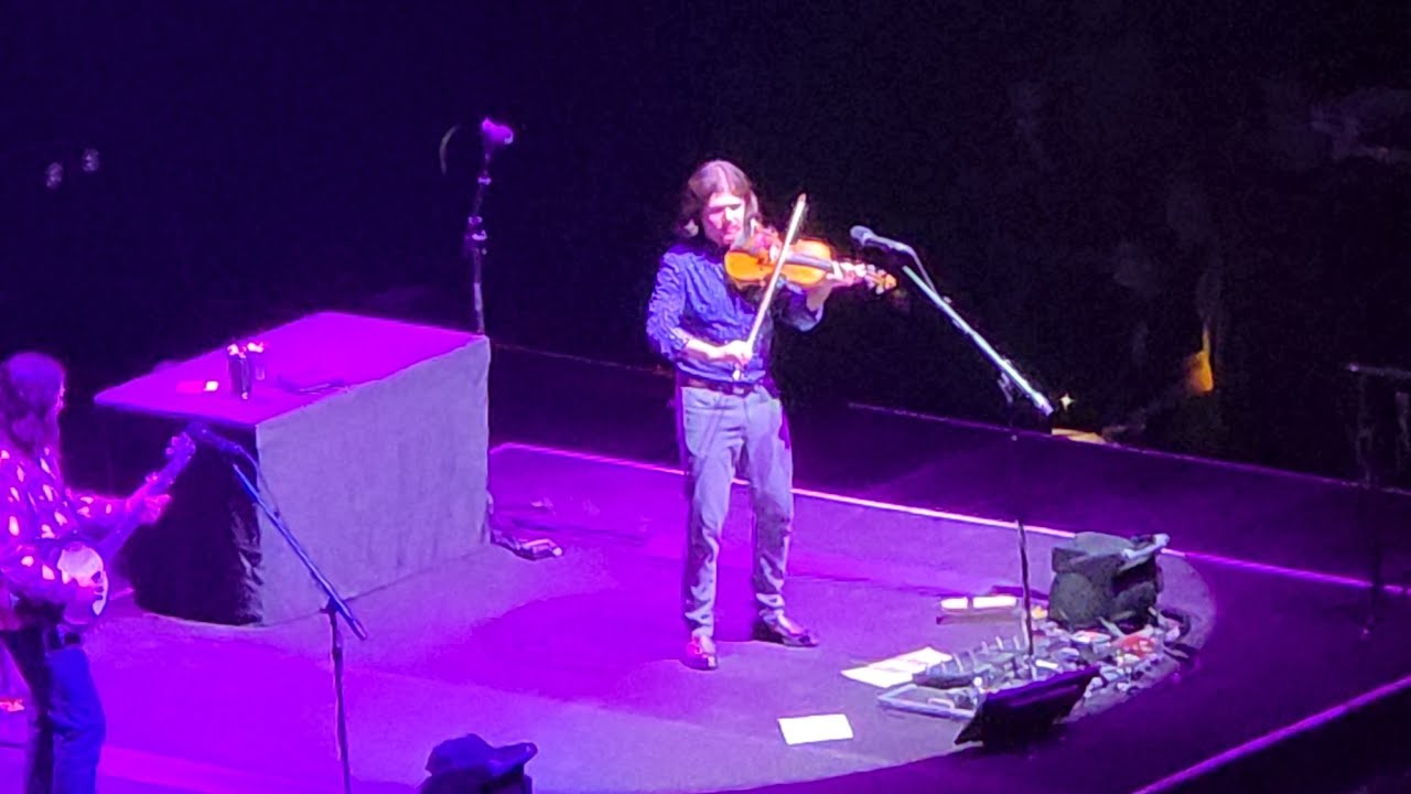 Billy Strings  Sally Goodin }}} Ridin That Midnight Train -02/20/26