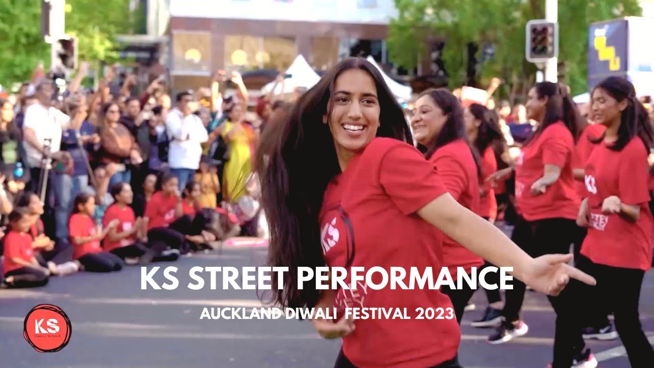 Khottey Sikkey Street Performance 2023 | Kesha Surti Choreography | #khotteysikkey #bollywood