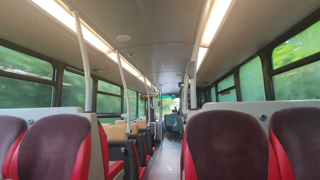 *Thrash* East Yorkshire Volvo B9TL Gemini 2 784 (YX14 HFB) Route 13