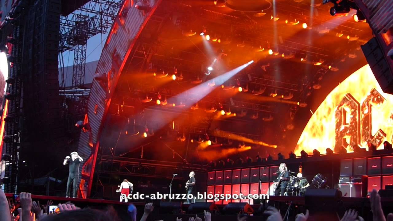 AC/DC ACDC BONNY + HIGHWAY TO HELL Live at Hampden Park, Glasgow, Scotland 28 June 2015