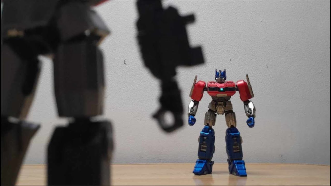 Blokees TF ONE Optimus VS Megatron (Stopmotion)