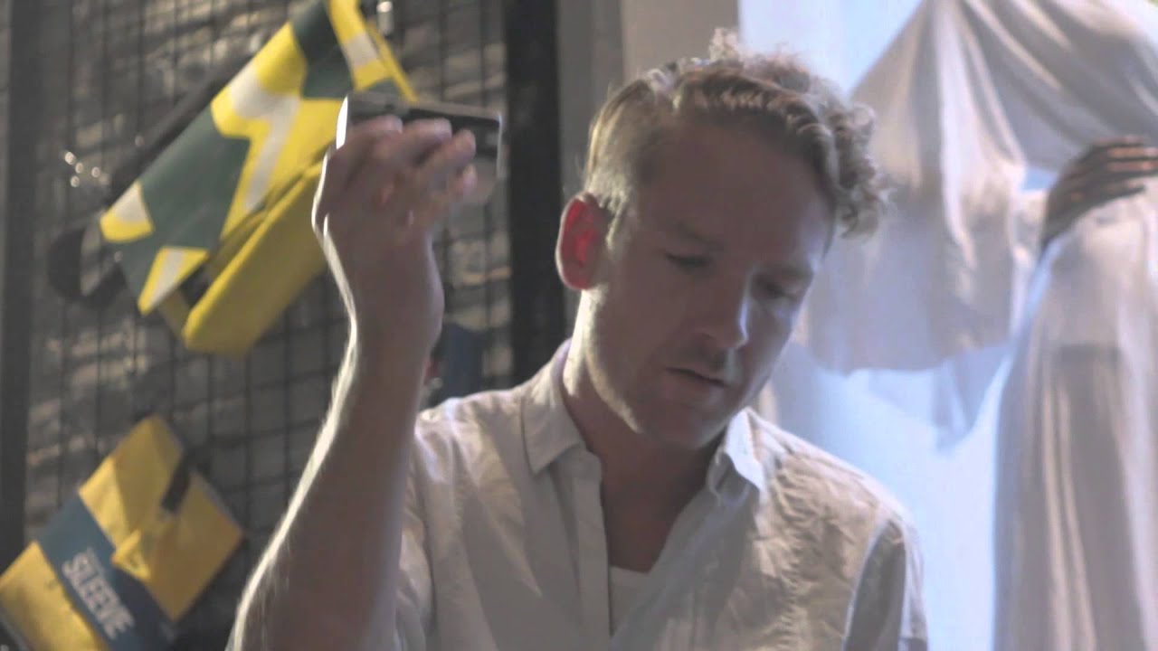 Steaming Satellites - another try, acoustic live @ addicted to rock store, by rockvideos.at