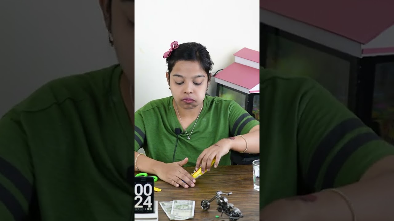 40 SECOND M&M's CHALLENGE |1000 RS  CHOCOLATE CHALLENGE #shorts #ashortaday #minkutinku
