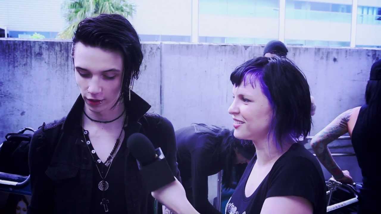 Soundwave TV: Black Veil Brides Airport Interview 2012