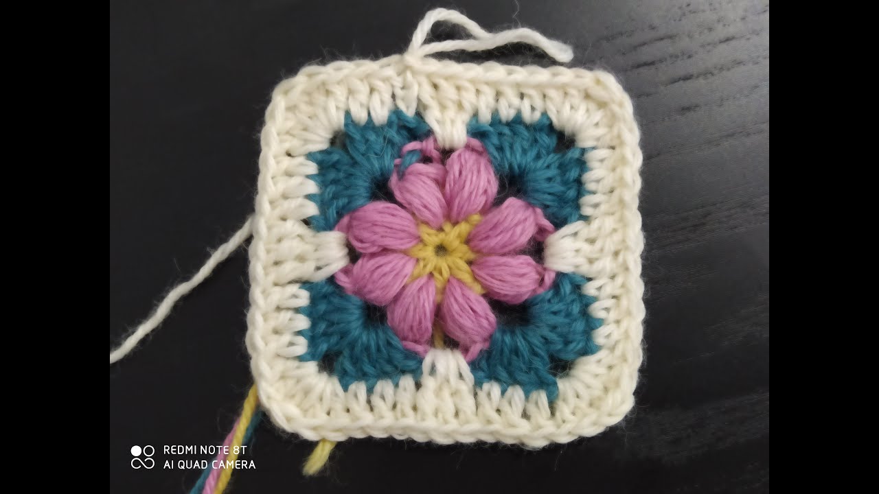 How to crochet a puff stitch flower granny square