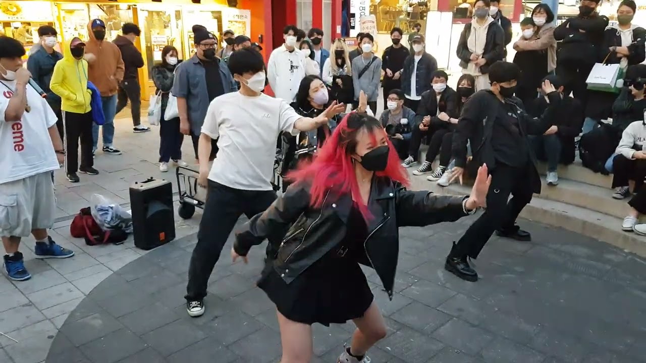 22020409 hongdae busking홍대 오늘의 관객 참여(audience participation) 버스킹 03 - 지나가던 댄스팀(버스킹 예정)