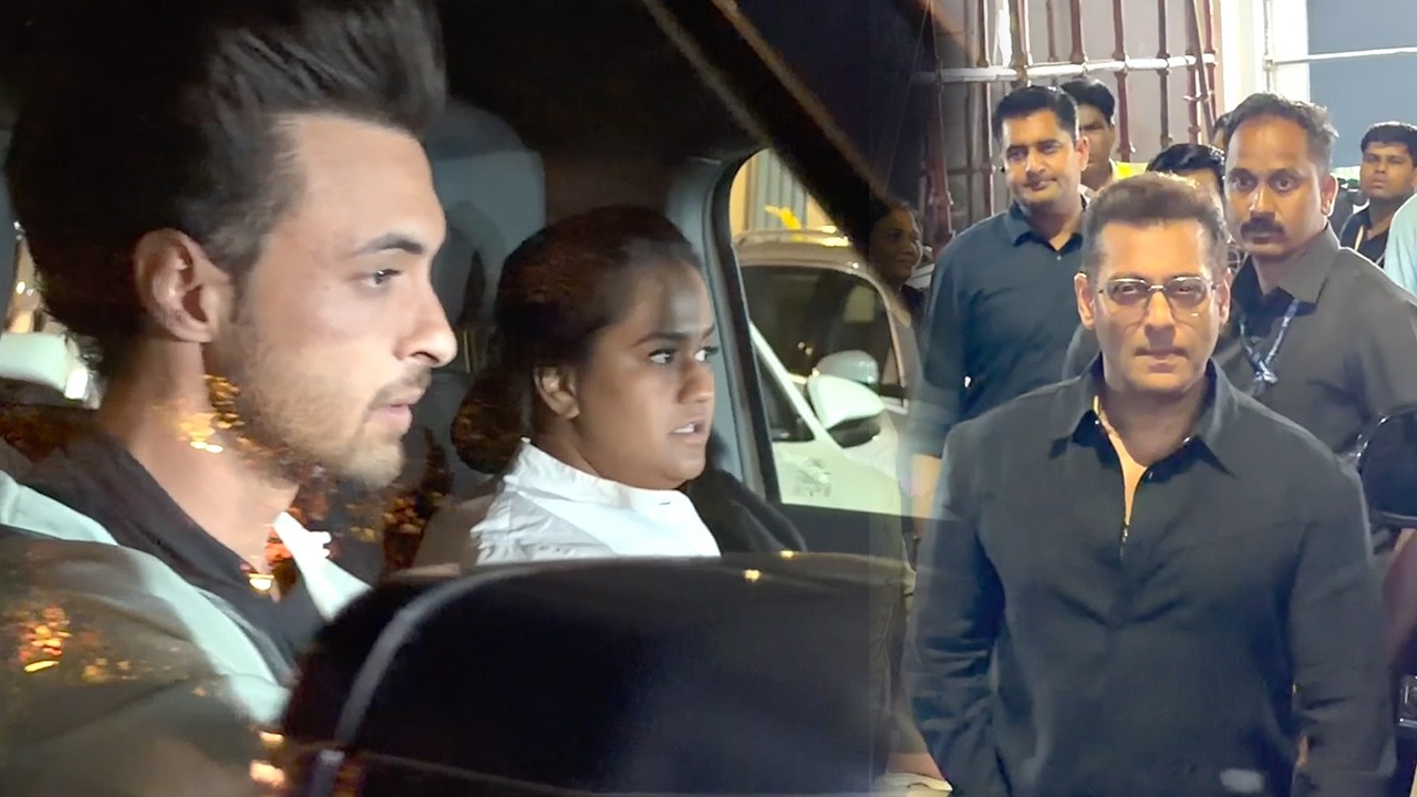 Salman Khan Spotted In New Hair Style With Arpita Khan & AAyush Sharma At Kalina Airport