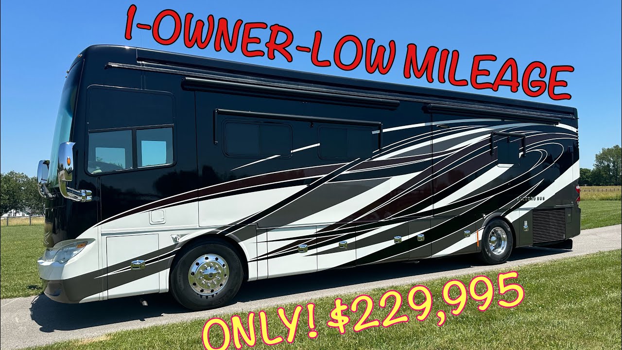2017 Tiffin Motorhomes Allegro Bus 37AP 1-OWNER AMAZING CONDITION! LOW MILEAGE.