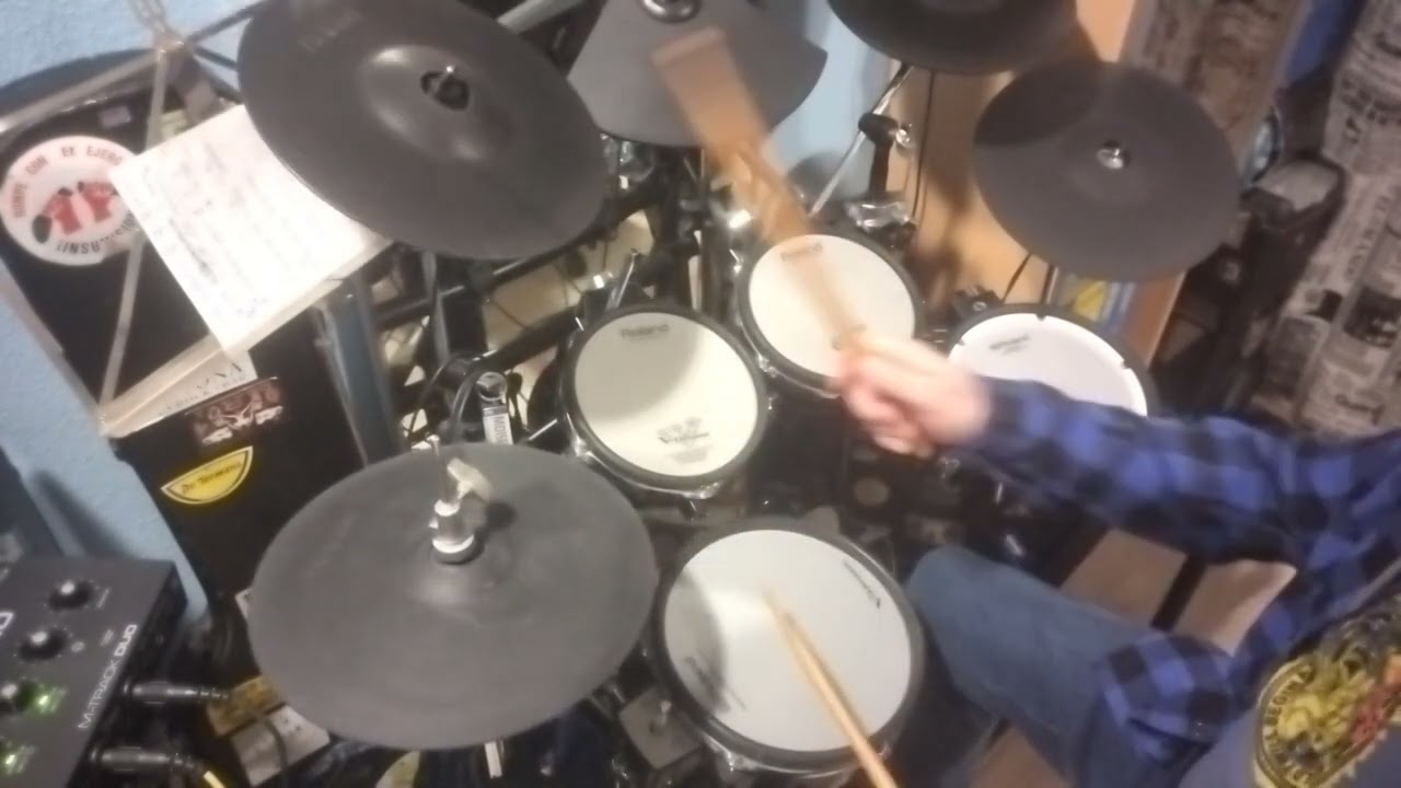 Blondie, María , drums. 🎧