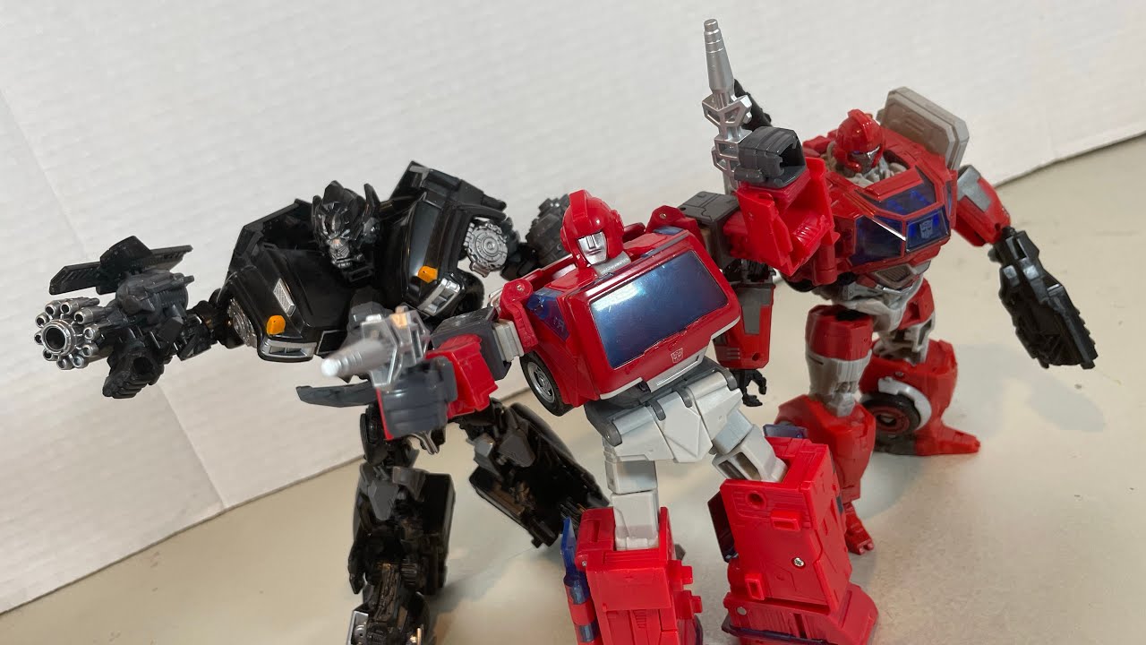 “Tiny Voyager ngl” Transformers Studio Series 86, 17 Voyager Class Ironhide Reviewdeo