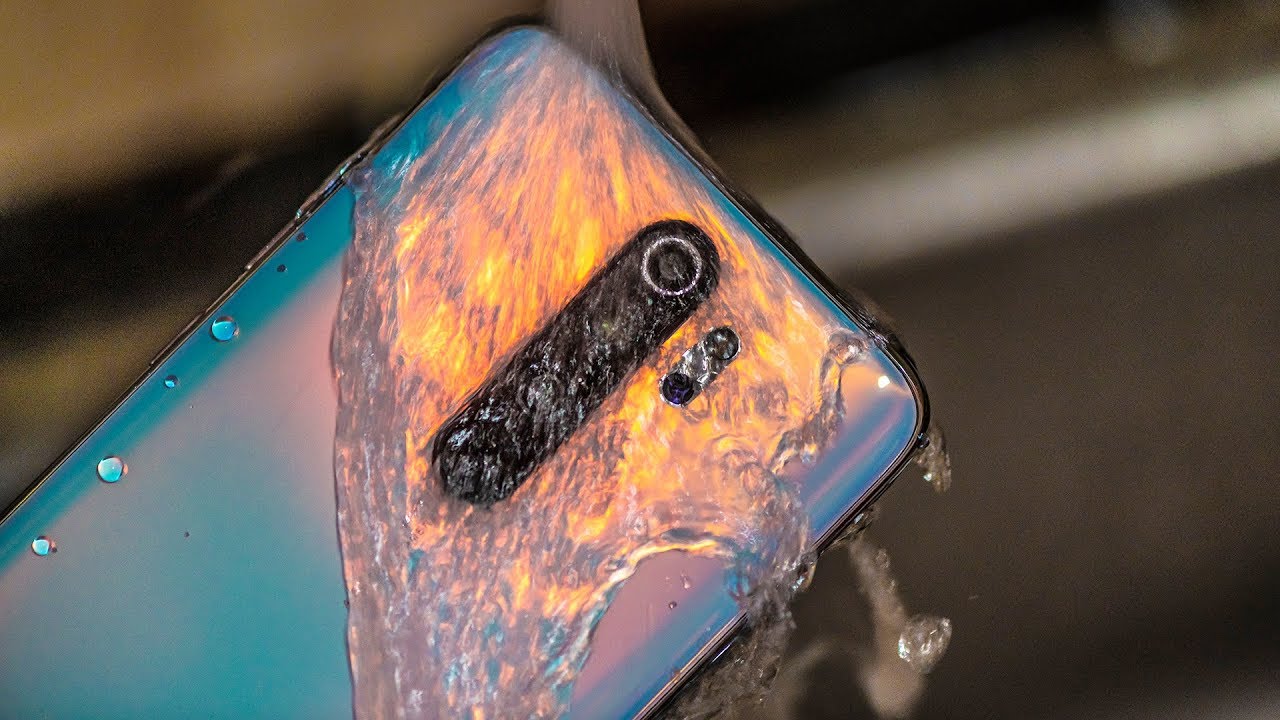 Redmi Note 8 Pro is WATERPROOF! - Spray, Tap and Bucket Tests!