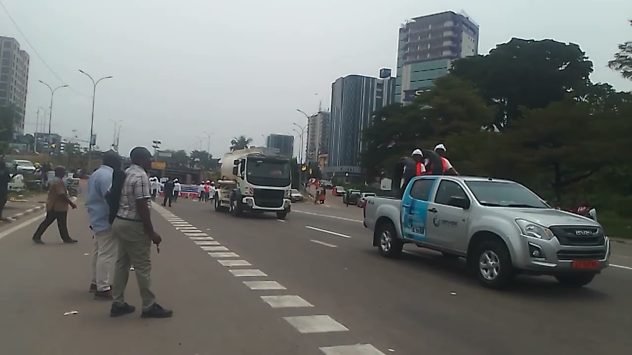Défilé du 8 mars 2026 célébration des droits de la femme a Douala 