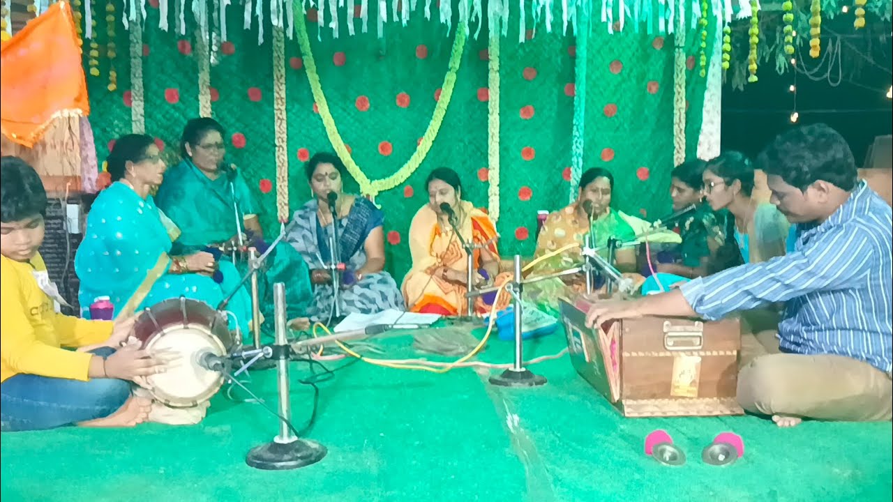 వీరవల్లిపాలెం గ్రామం లో శివుడే దేవుడనినేనంటే ఈశ్వరుని భక్తి పాట భక్తితో మనసారా ఆలకించండి 🙏9666773721