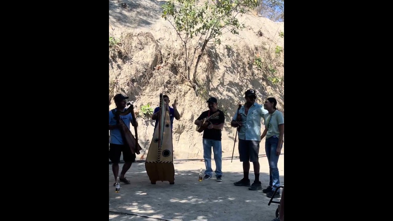 Y así es mi rancho pariente 
