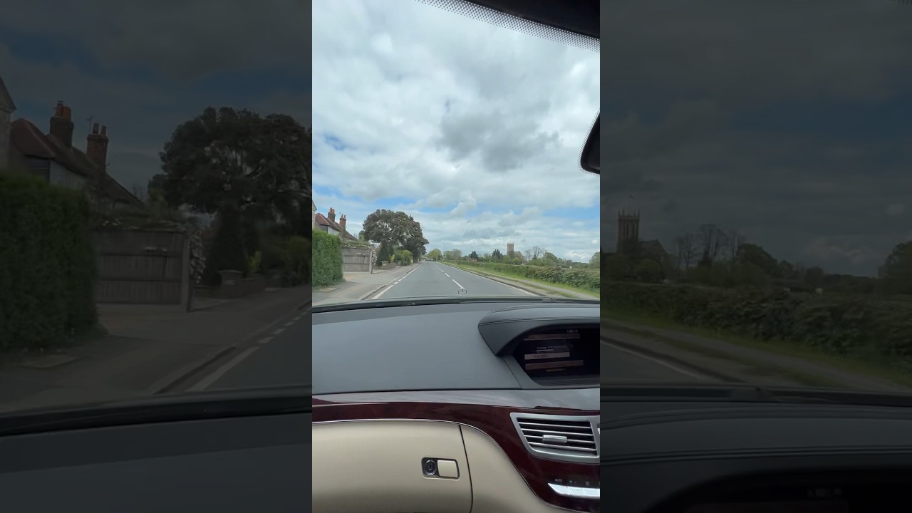 London drive | Chigwell area| London sunny day #shortsyoutube #london #shortsvideo #shorts #uk