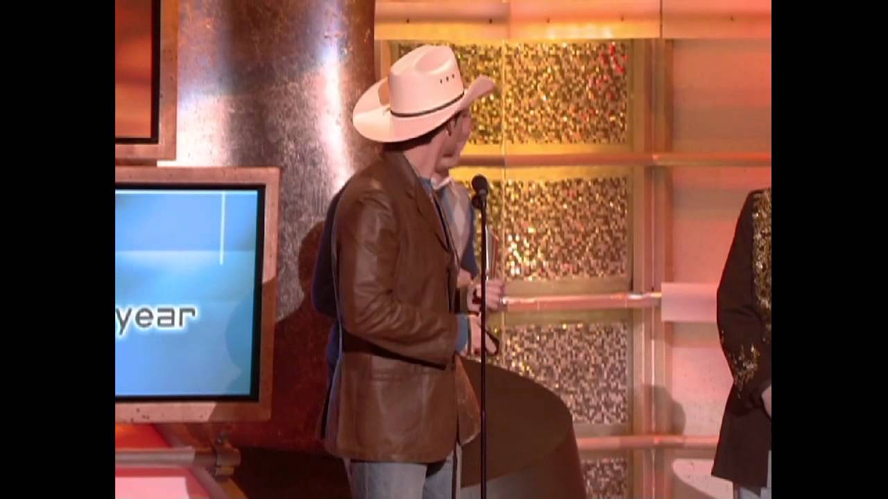 Brad Paisley Wins Top Video of the Year For "Whiskey Lullaby" - ACM Awards 2005