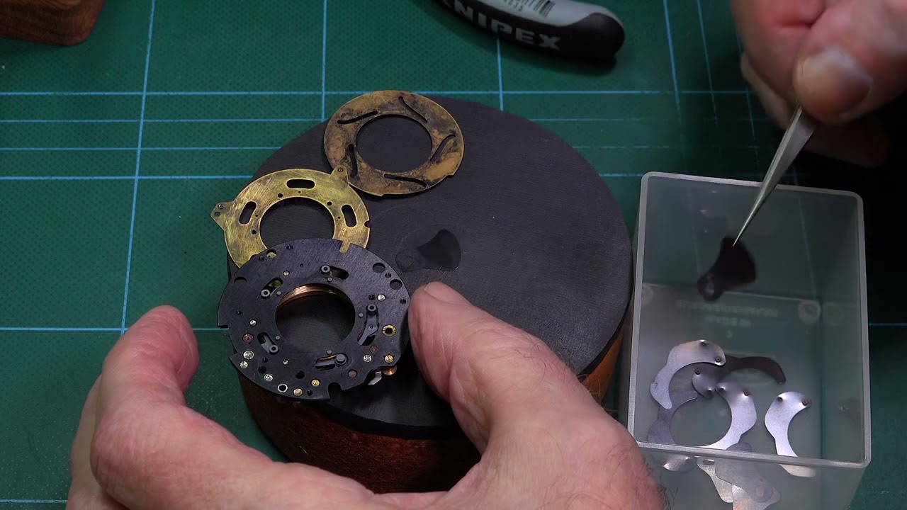 #3 Disassembly of Rolleicord Vb ***1702