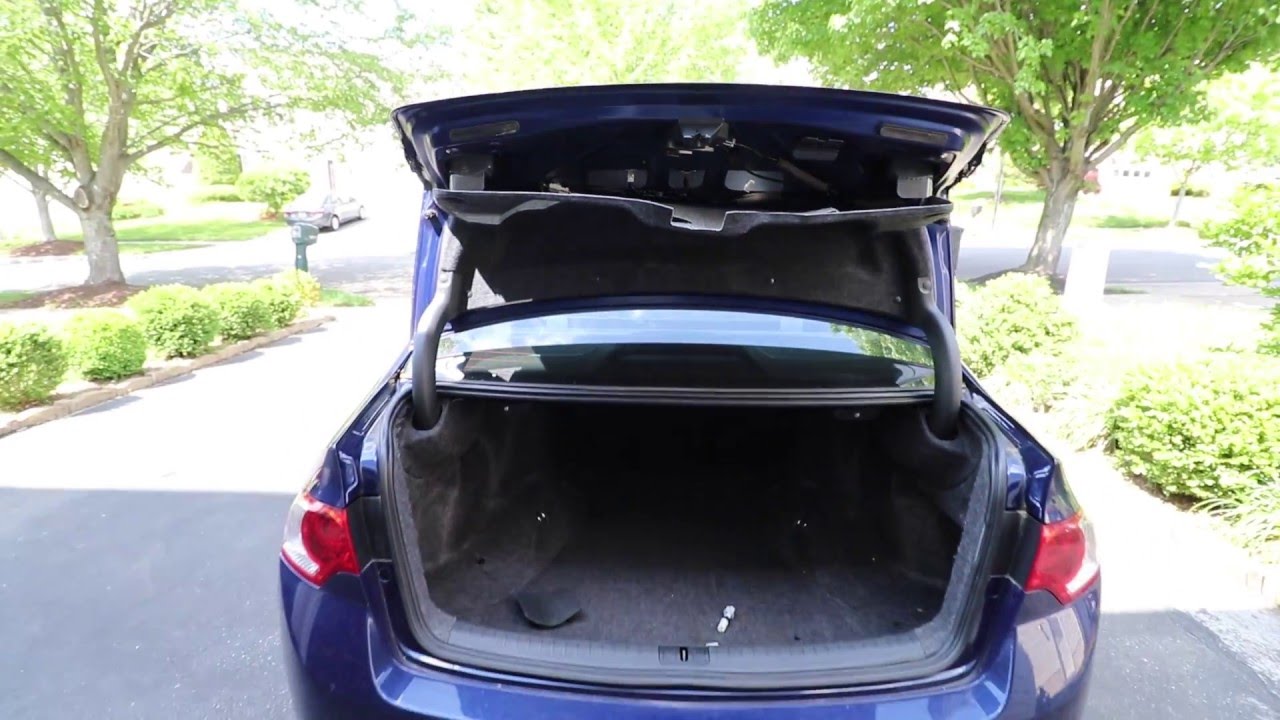 Acura TSX- Replace Rear Bulbs (Taillight, Brake, Turn, Reverse, Side marker, License Plate)
