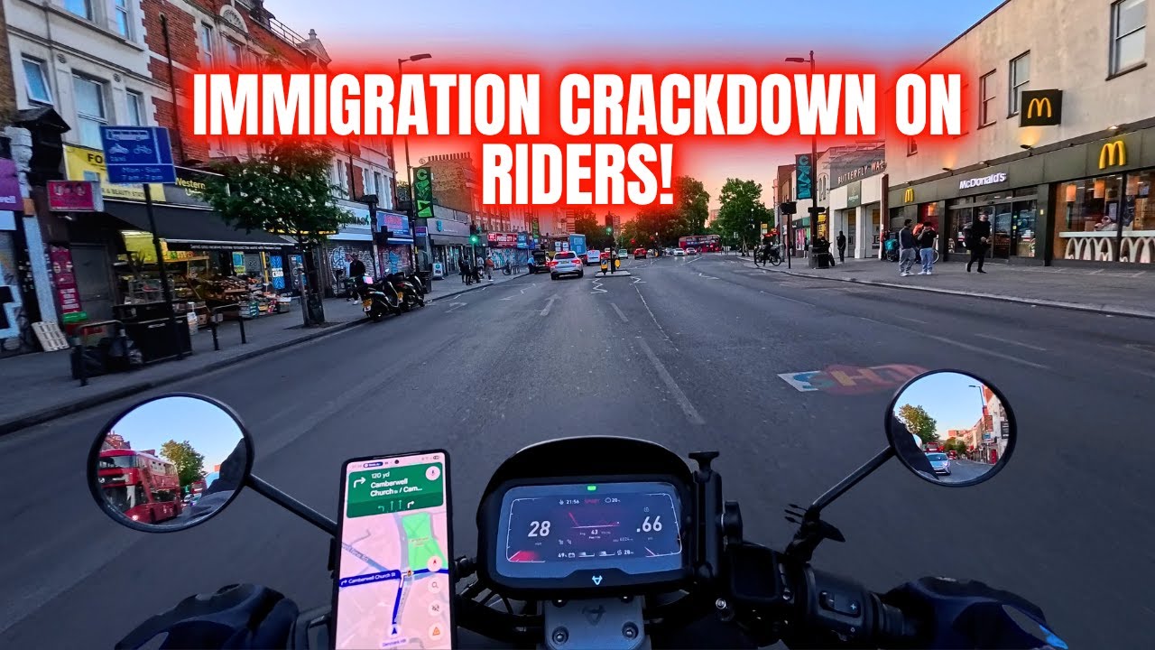 Starting My Deliveroo & Uber Eats Shift at 6PM – Immigration Are Catching Illegal Migrant Riders!