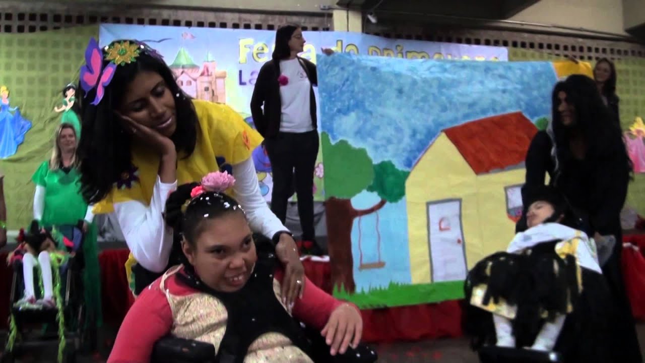 # FESTA DA PRIMAVERA 2014 - A Linda Rosa Juvenil