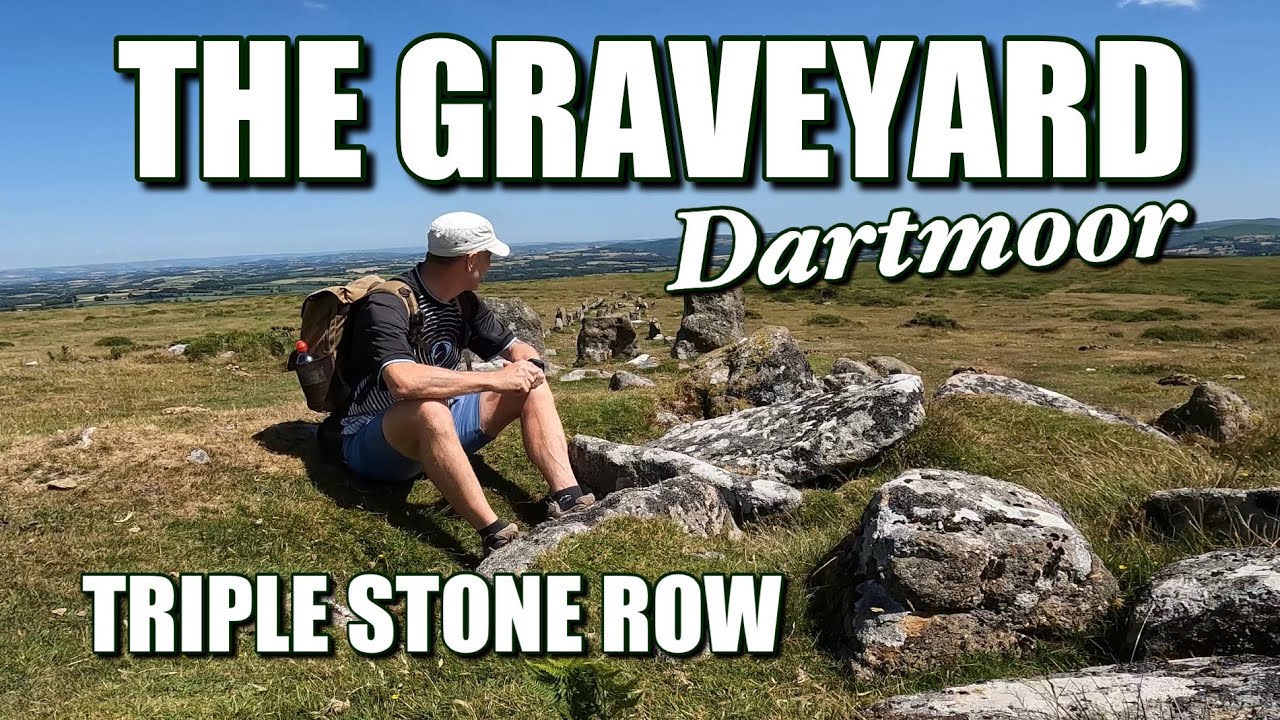 Triple stone row and double kistvaen burial on Dartmoor