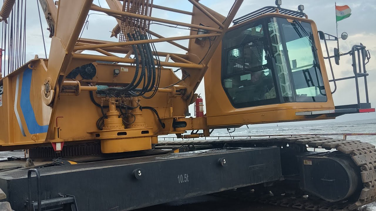 XCMG 250 ton crawler crane 2024 model cabin system ka full information## crane operator