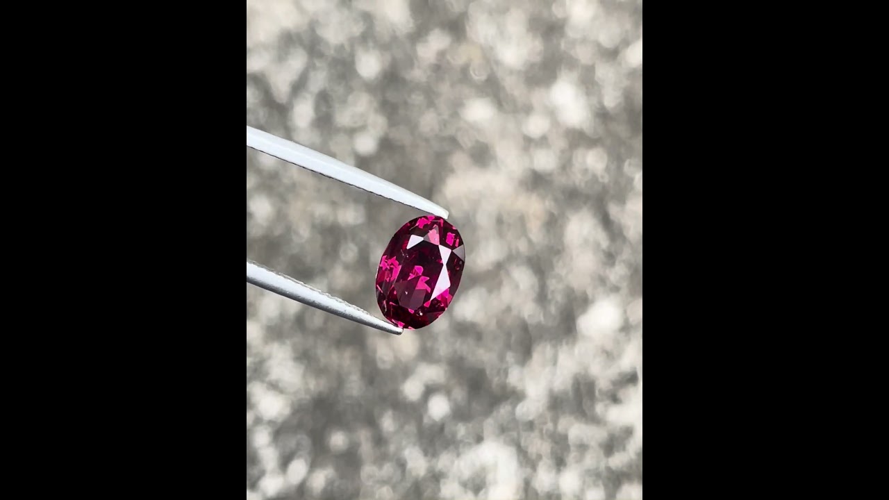 3.37 carats | Pinkish Red Garnet Stone Oval Cut Natural Tanzanian Gemstone 
