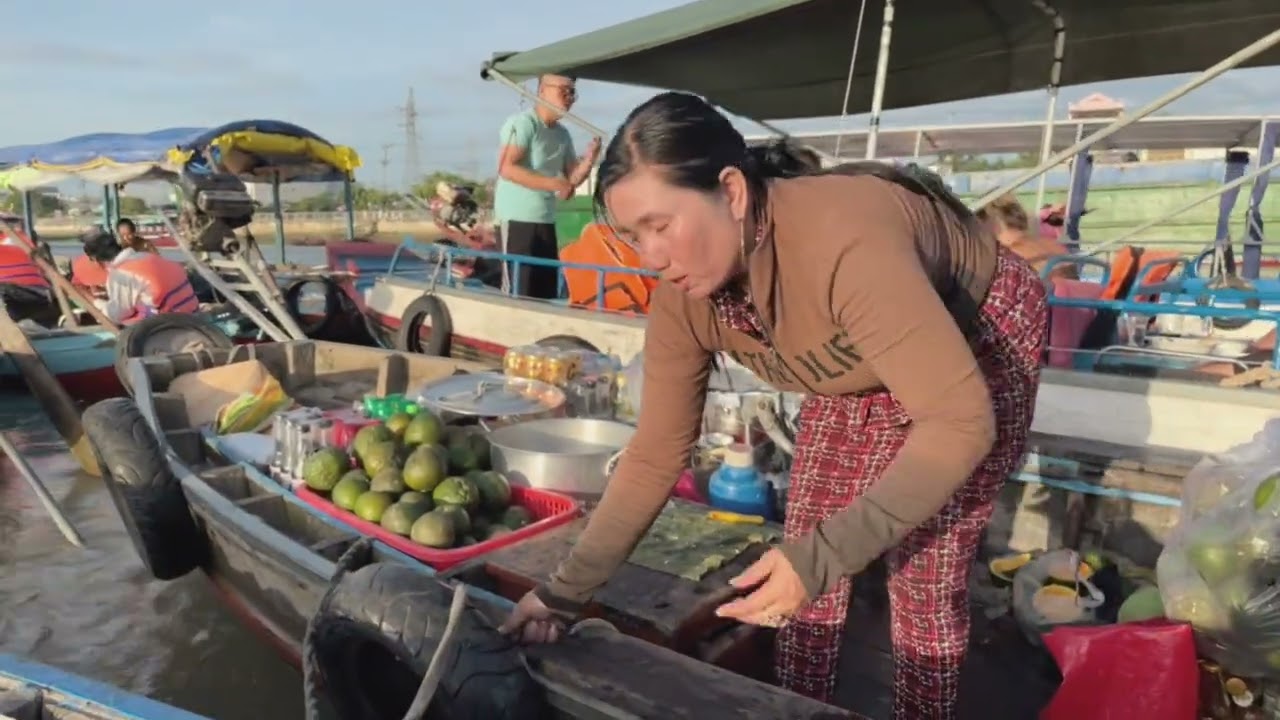 The Most Unique Market in Vietnam! (Mekong Delta)