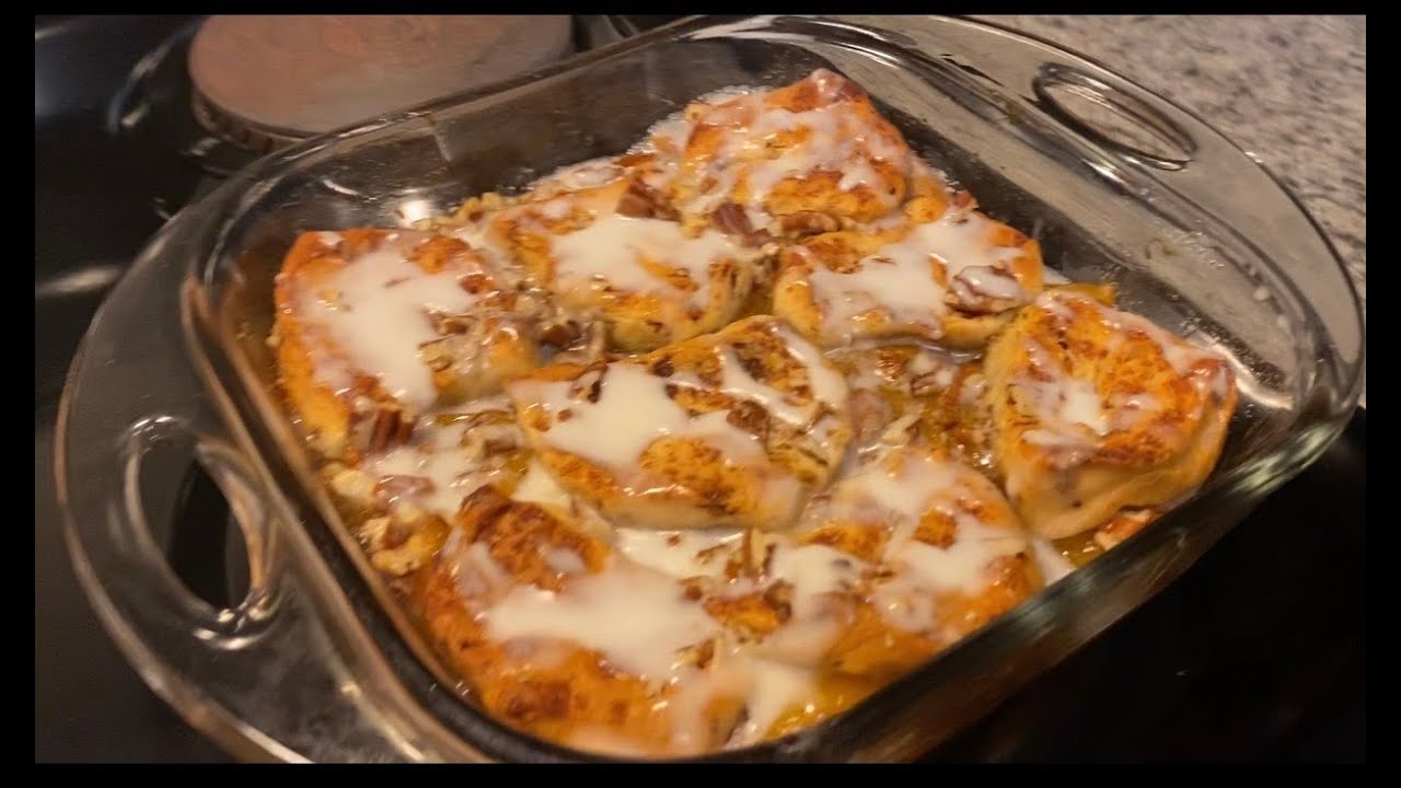 PECAN CINNAMON ROLL PEACH COBBLER INSPIRED BY STOVE TOP KISSES AND ALL THINGS LOLLI