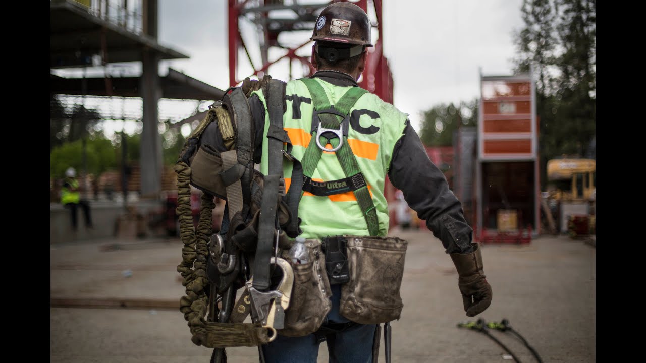 Jacking the Crane -- Walker Construction's Rockwood Summit Tower site