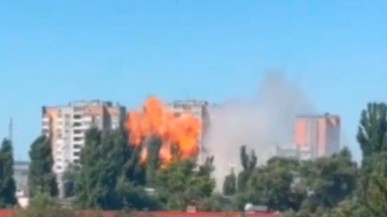 Удары дронов Герань в военкомат Украины в Кременчуге