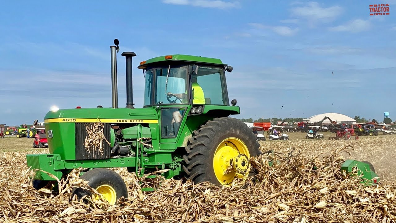 JOHN DEERE 4630 Tractor Chopping Corn Stalks