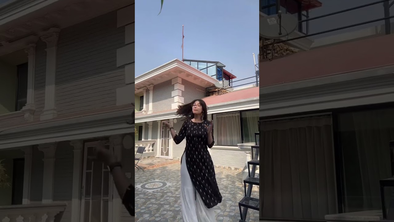 Insta Reels shorts tiktok beautiful girl dance sexy saree hot bhabhi viral video backless saree suit