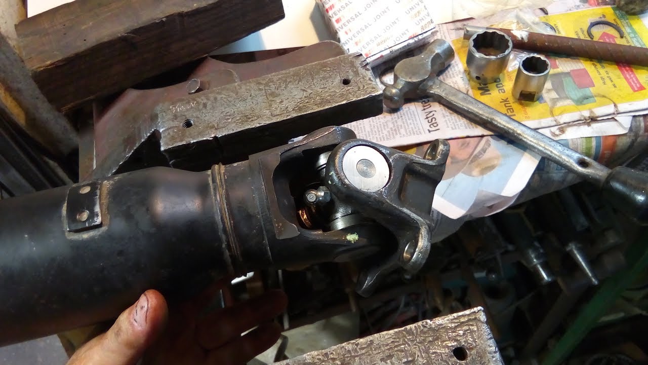 How to Uni Joint Replace Using Basic Tools Universal Joint Driveshaft Tailshaft Removal How to DIY
