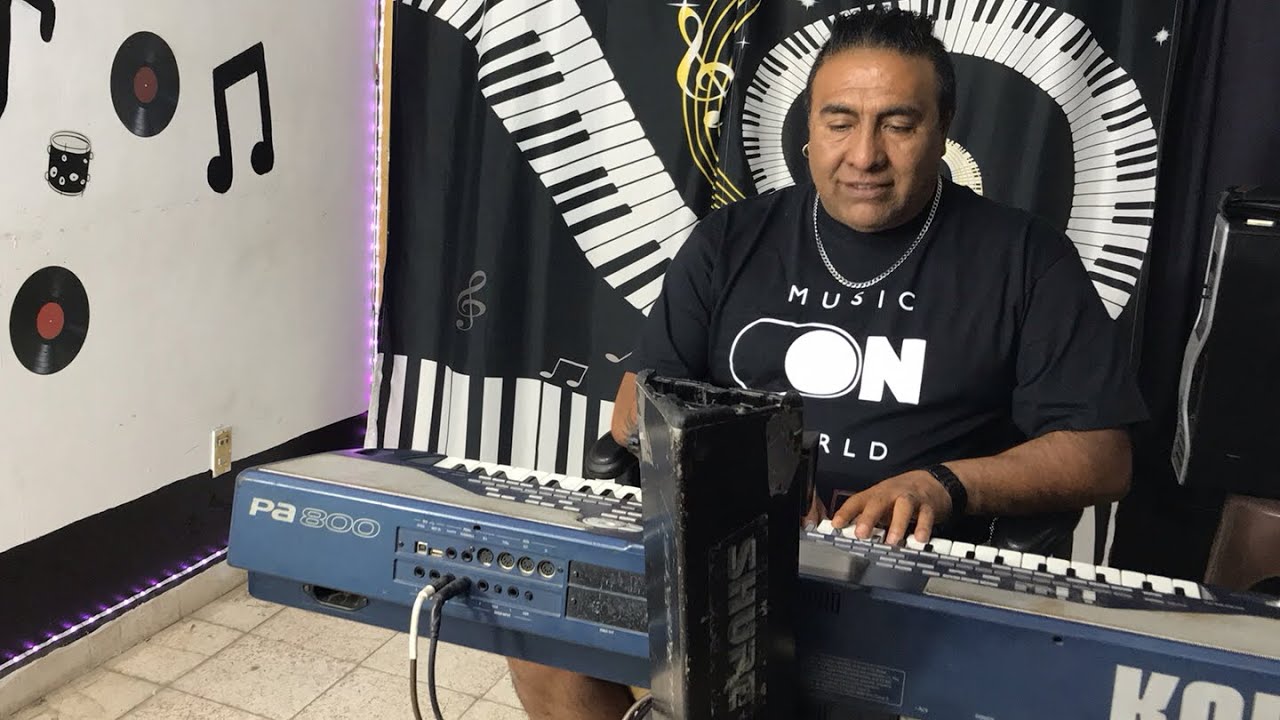 Korg Pa800