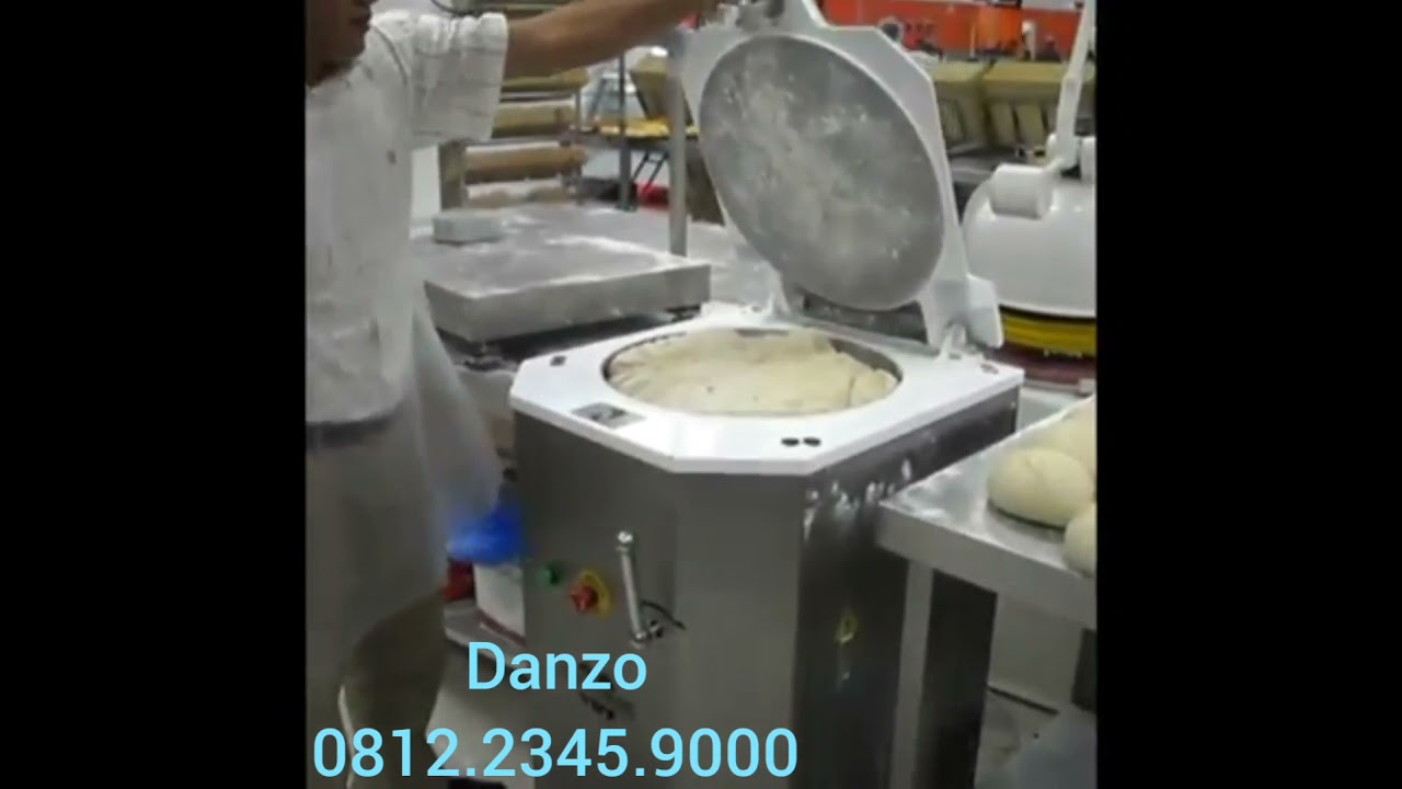 HYDRAULIC DOUGH DIVIDER SINMAG