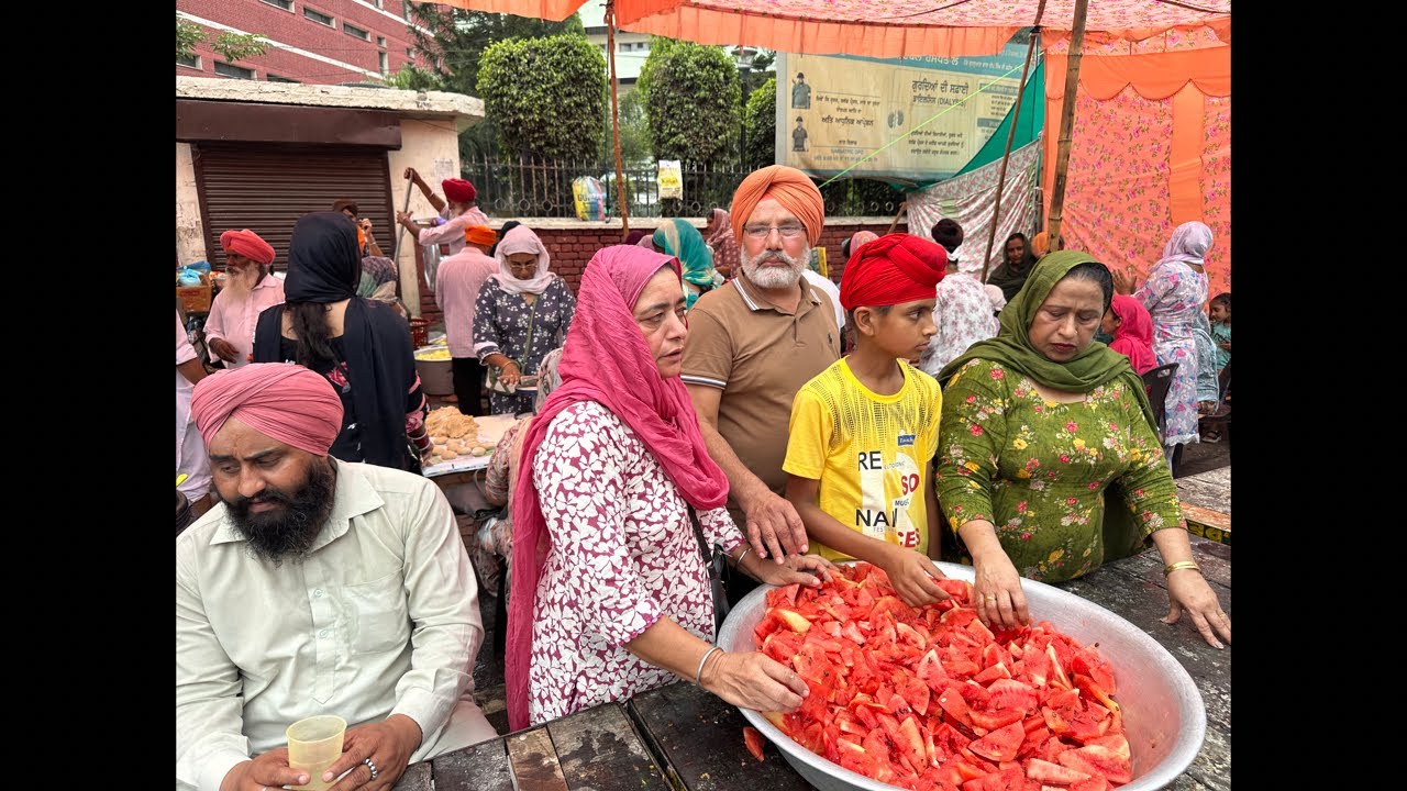 ਸੰਗਤਾਂ ਦੇ ਚਰਨਾਂ ਚ ਸੇਵਾ ਅੰਮ੍ਰਿਤਸਰ Chupehra langar Sewa Amritsar is live