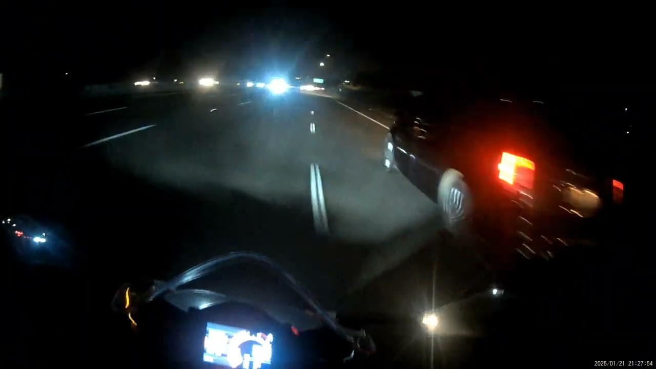 Esto se puso serio😰😫, trate de perderlo en el freeway😡😤