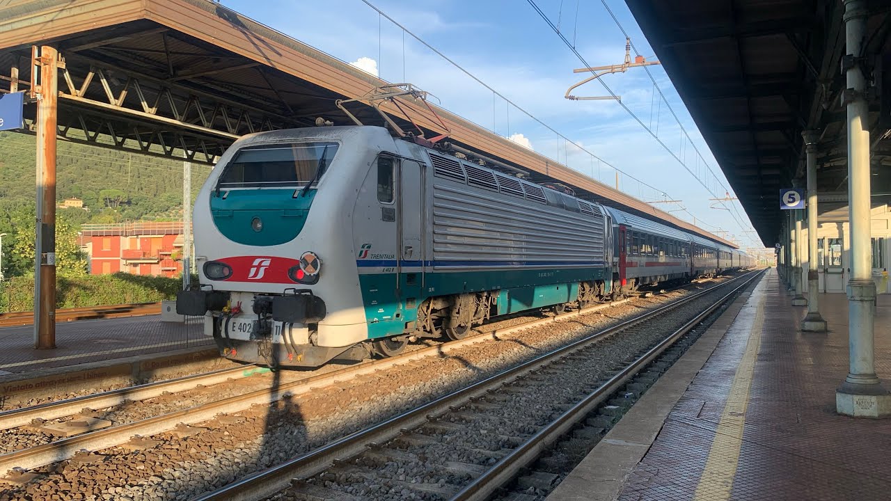 Una giornata poco trafficata alla stazione di Prato Centrale