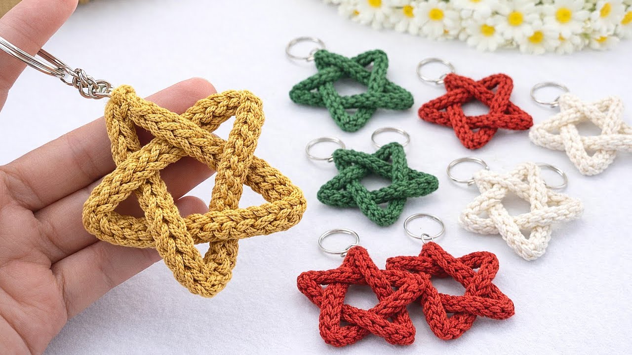 💰 I made 50 in one day and I sold them all! This is the best ✨ Easy Crochet Star Keychain Tutorial