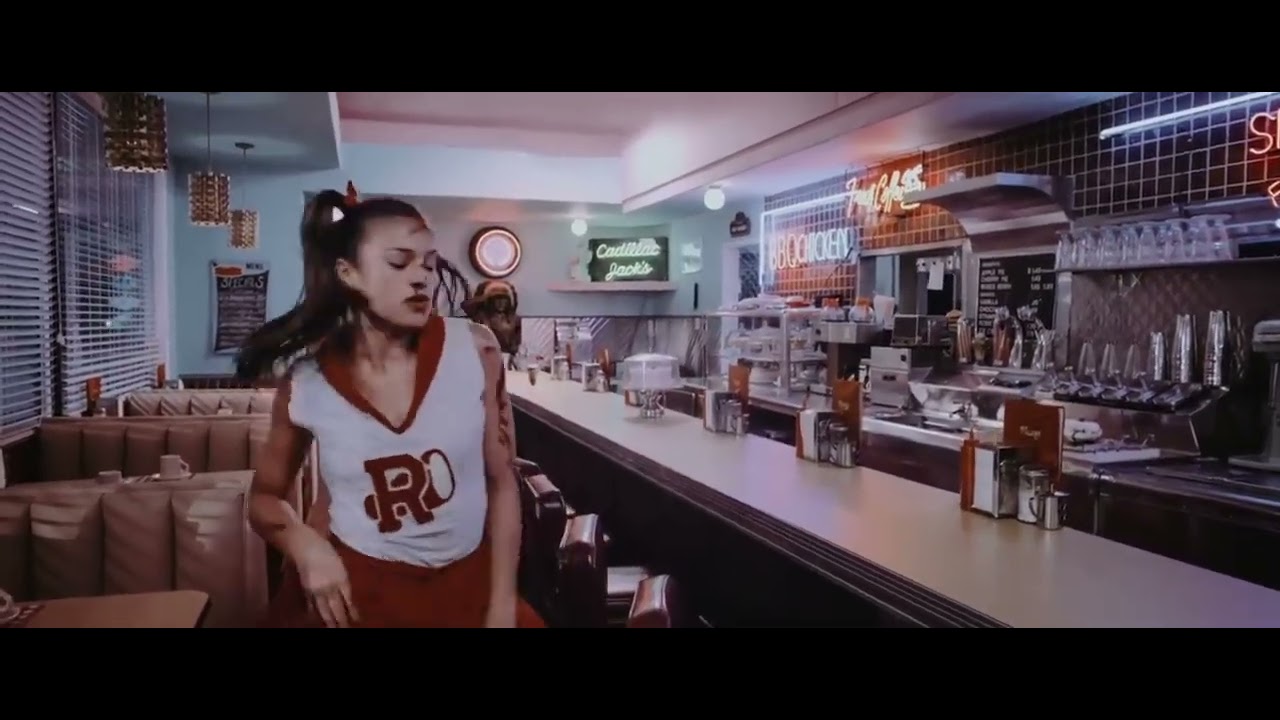 Gleezy - Fast Life (Video Version)