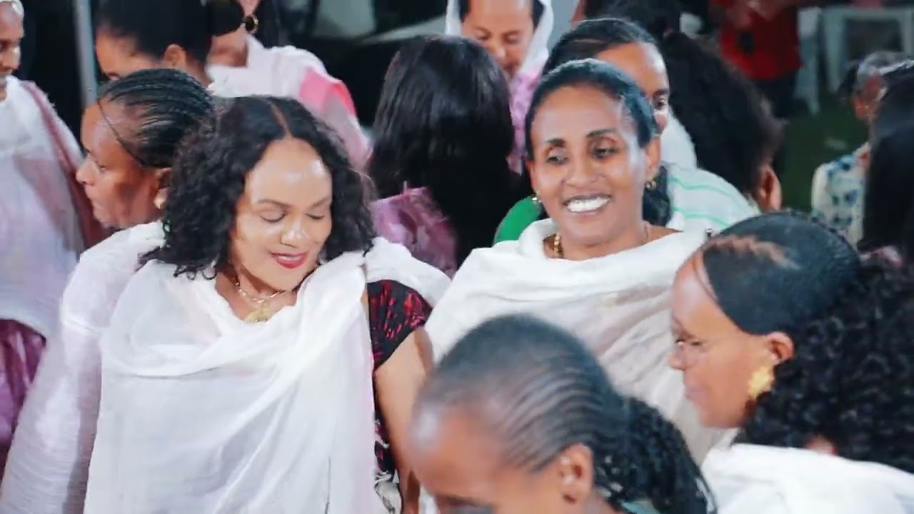 ድምፃዊ ሙሉ ሃይለዝጊ ካብ ዝሓለፈ  መርዓ ዘንዕቅ ክርስትና 