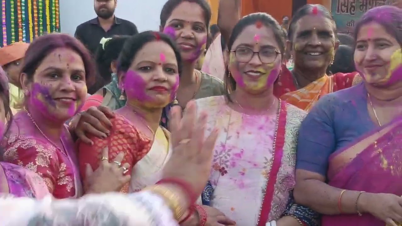 Singh Mansion में महिलाओं की होली,विधायक Ragini Singh रह गई सन्न,तोड़ फोड़ वाला डांस,झूमने लगेगें 