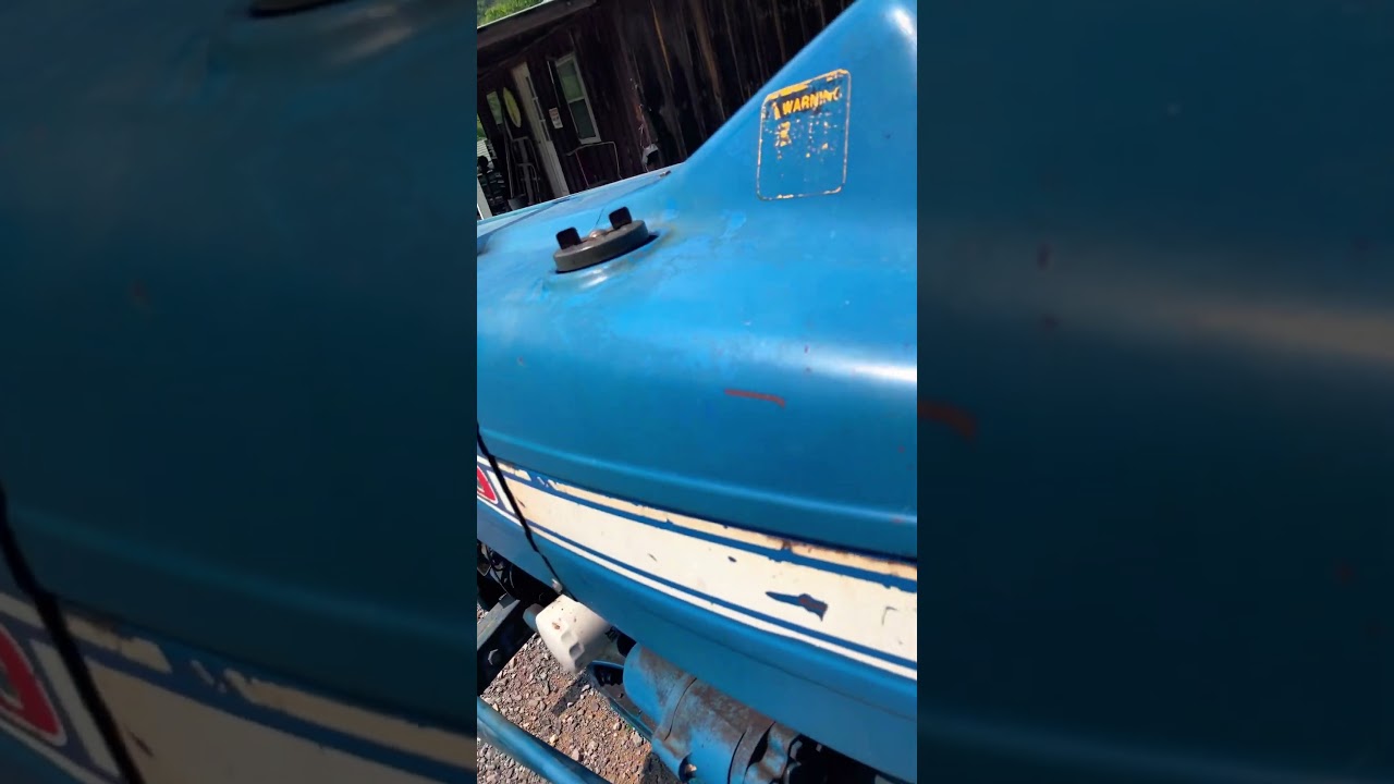 My tractor ford 2000