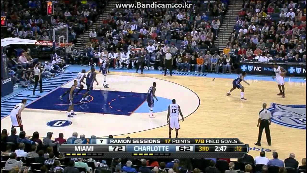 Dwyane Wade (29Pts) LeBron James (27Pts) vs Bobcats (2012.12.26)