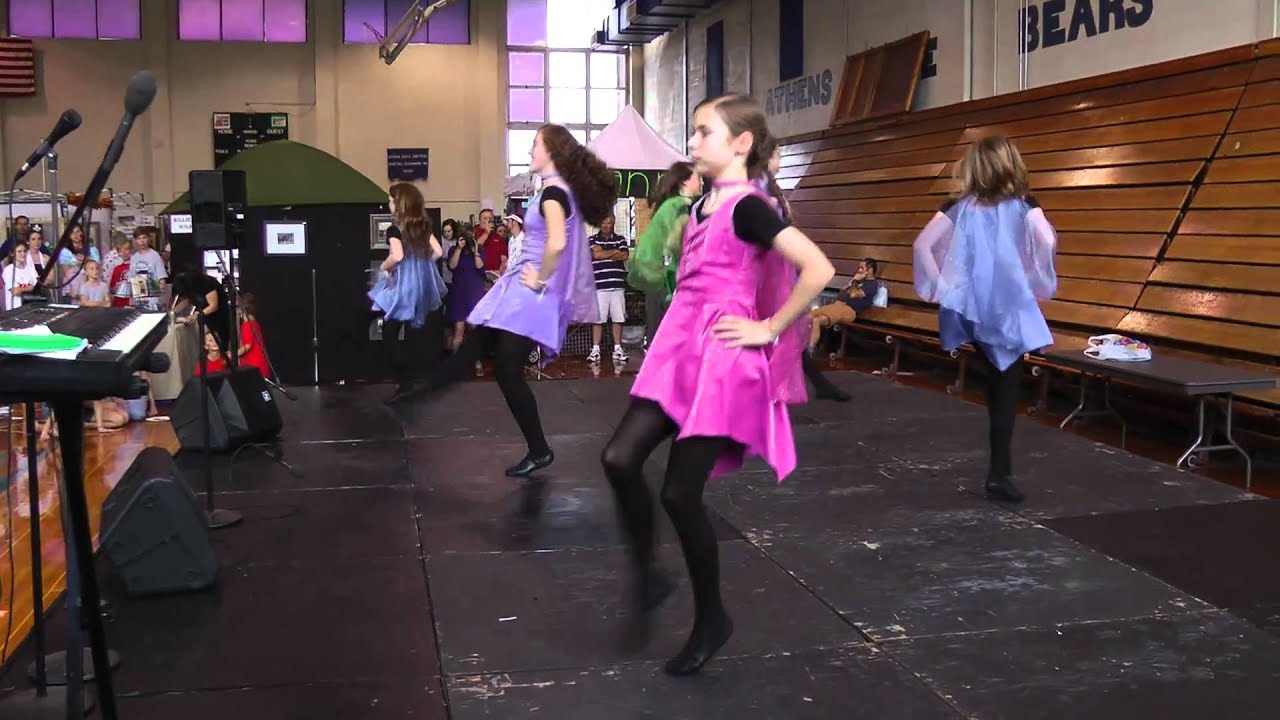 The Nashville Irish Step Dancers perform 