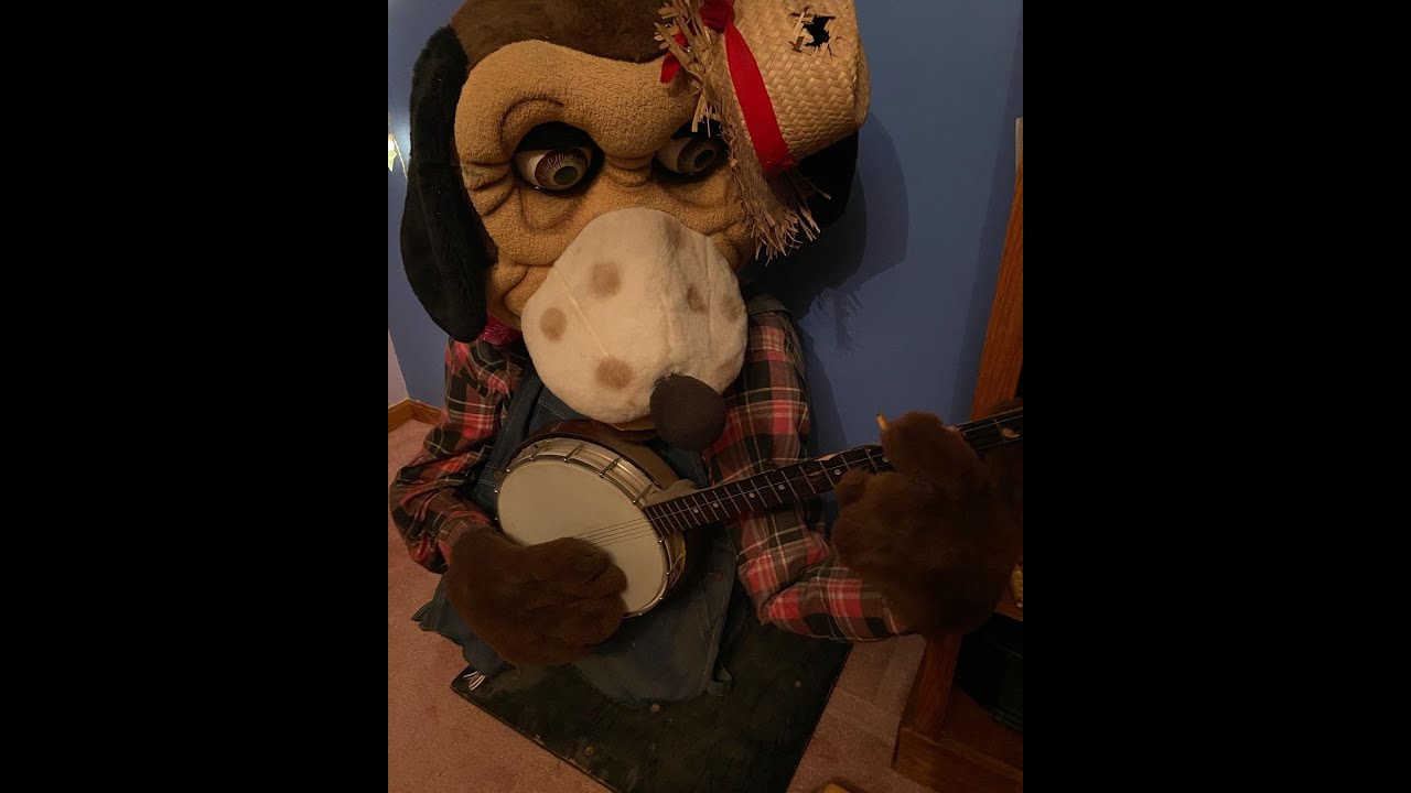 Cyberamic Jasper and Pasqually Roadtrip: (buying Pizza Time Theatre animatronics)
