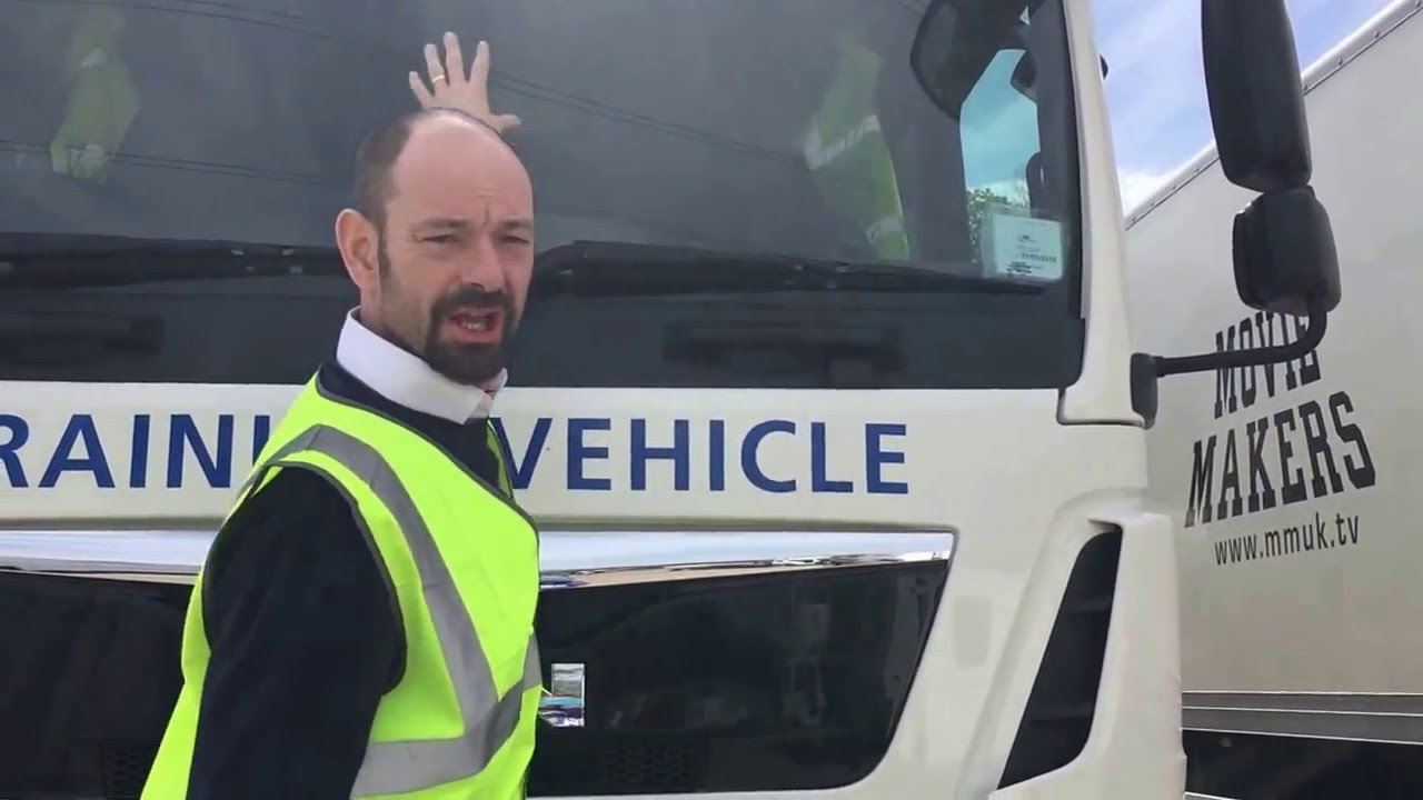 Экзамен по вождению LGV: Расскажите мне, покажите мне вопросы