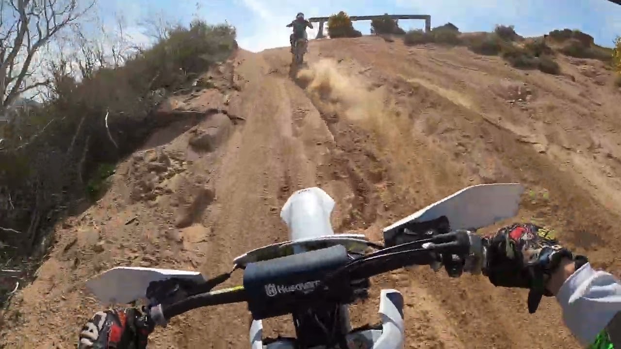 2022 Husqvarna TX300i -  First Ride - Pilot Rock - Socal Dirt Biking #husqvarna #tx300i #twostroke